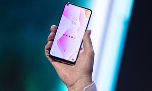 TCL's 5G phone at CES