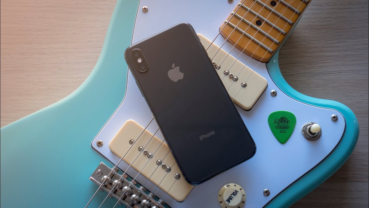 Guitar and iPhone